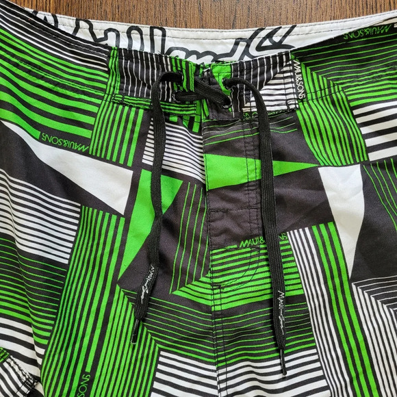Maui and Sons Green Black White Striped Geometric Board Shorts Size Men's 30 - Picture 3 of 10
